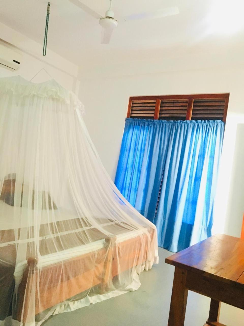 Sunrise Guest House & Restaurant Tangalle Exterior foto